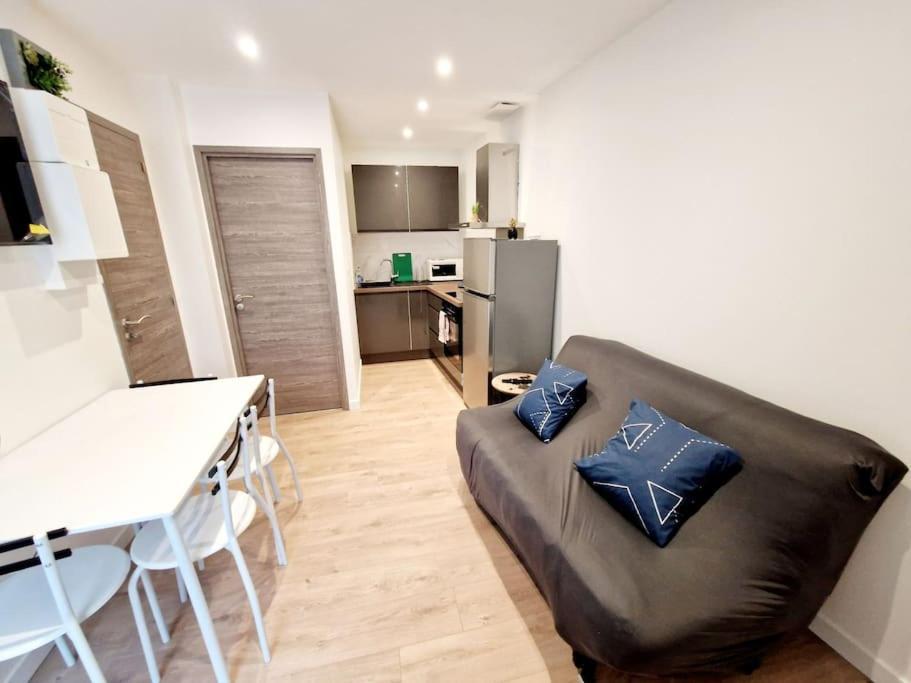Moderne Neuf F2 Centre Appartement
